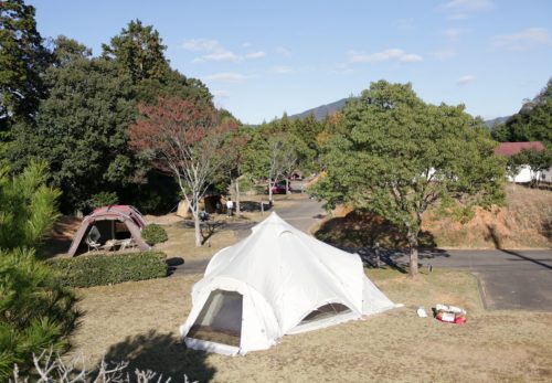 豊田 湖畔 公園 キャンプ 場